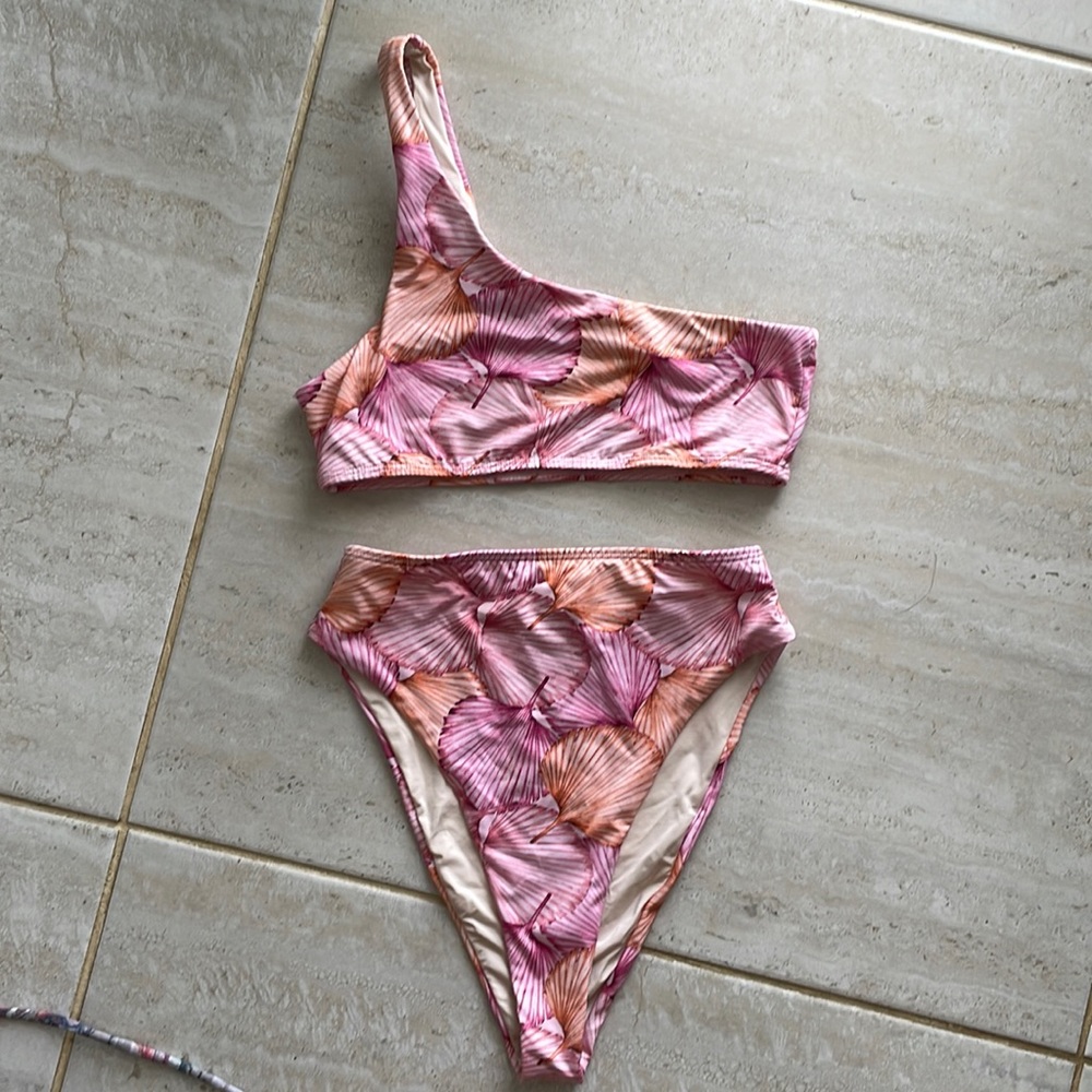 La gotta swimwear